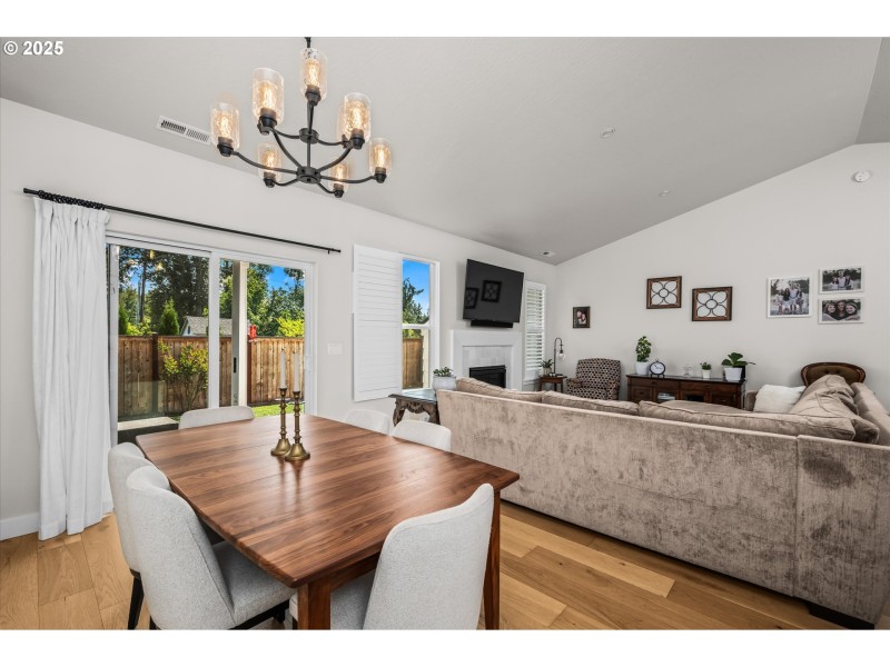 Living Room/Dining Room