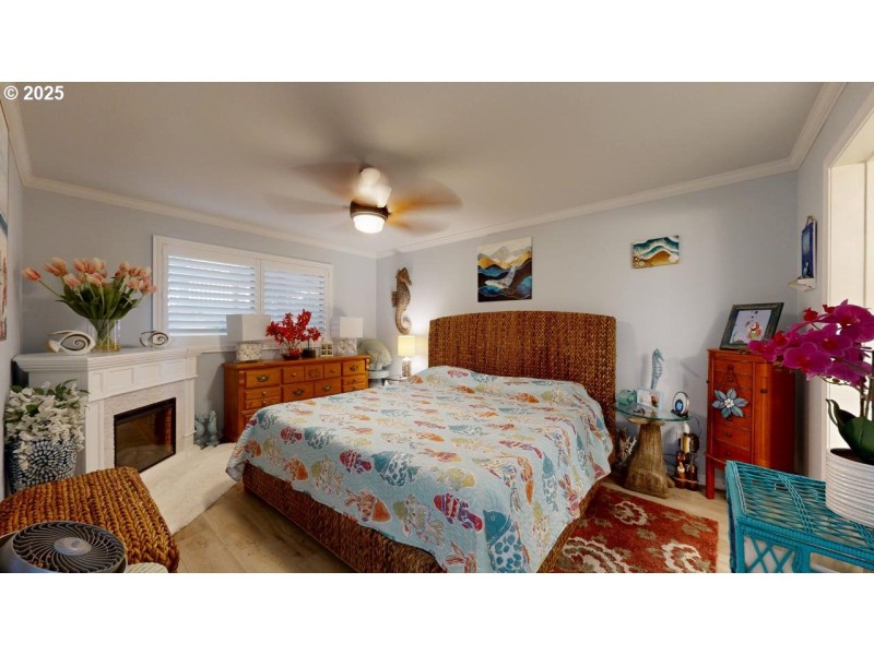 Bedroom, Primary