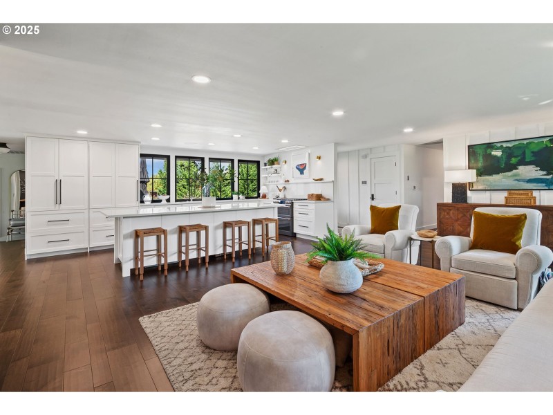 Kitchen/Living Room