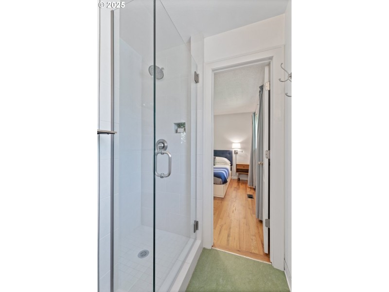 Bathroom, Attached