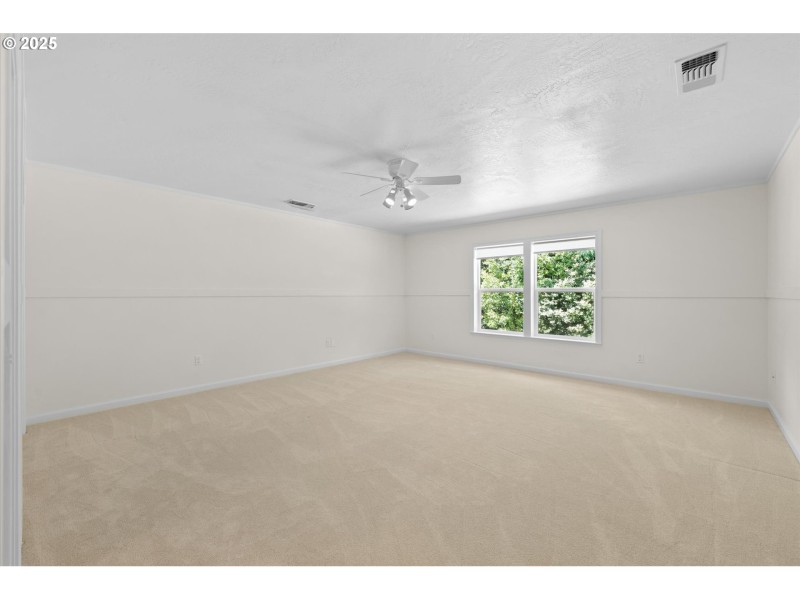 Bedroom, Primary