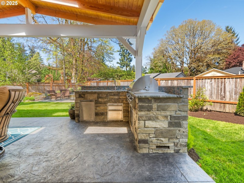 Barbecue Pit