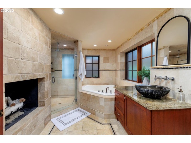 Bathroom, Attached
