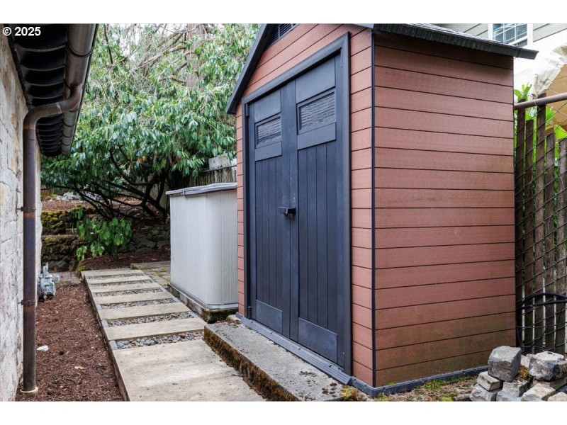 Shed