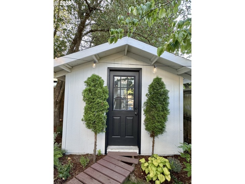 Shed
