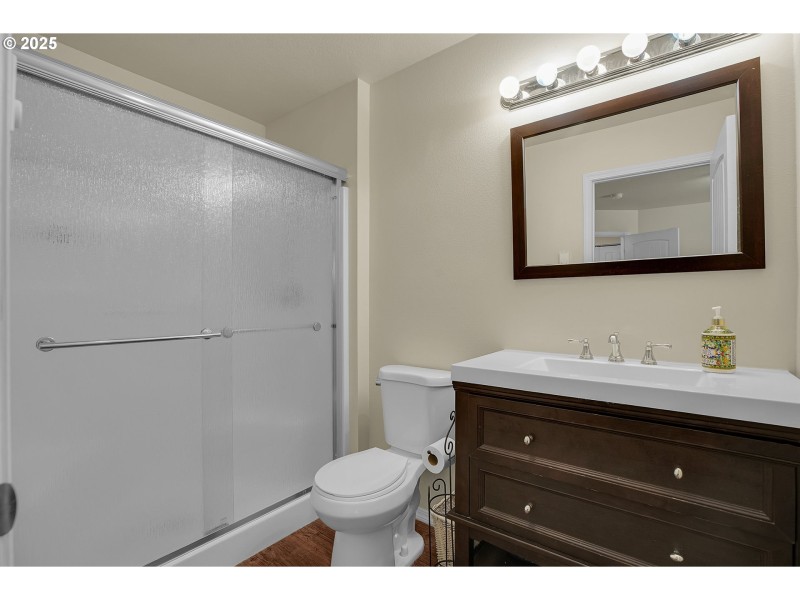 Bathroom, Attached