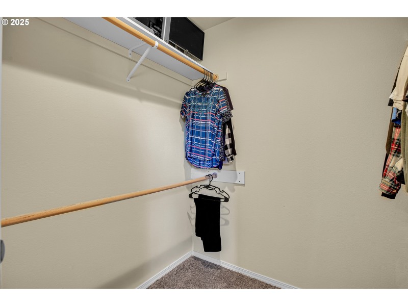 Bedroom, Primary