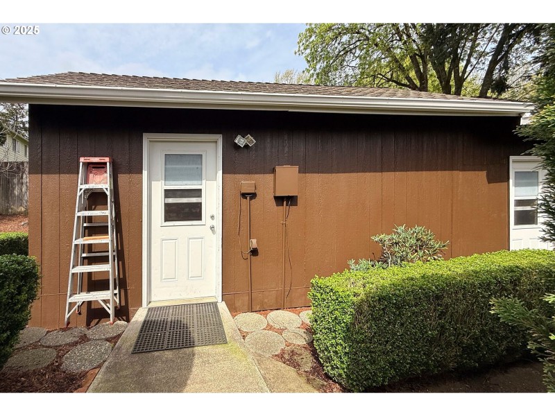 Shed