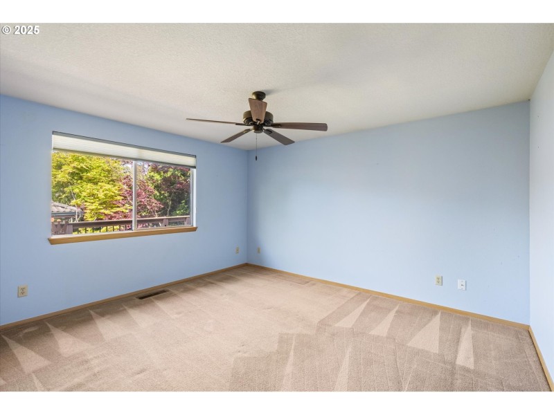 Bedroom, Primary