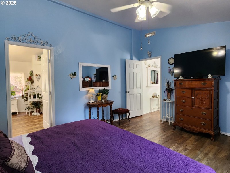Bedroom, Owner's Suite