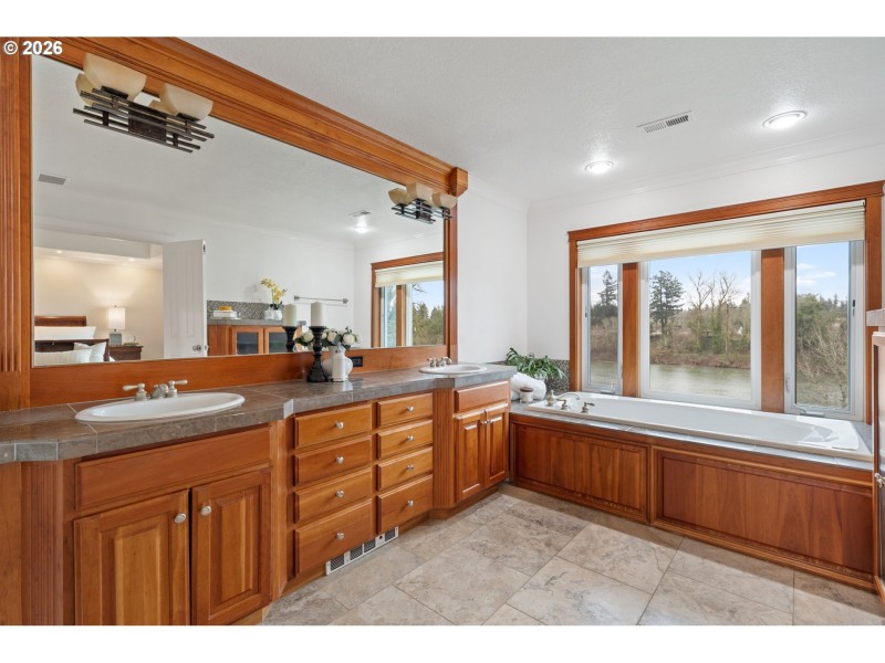 Owner's Suite Bathroom