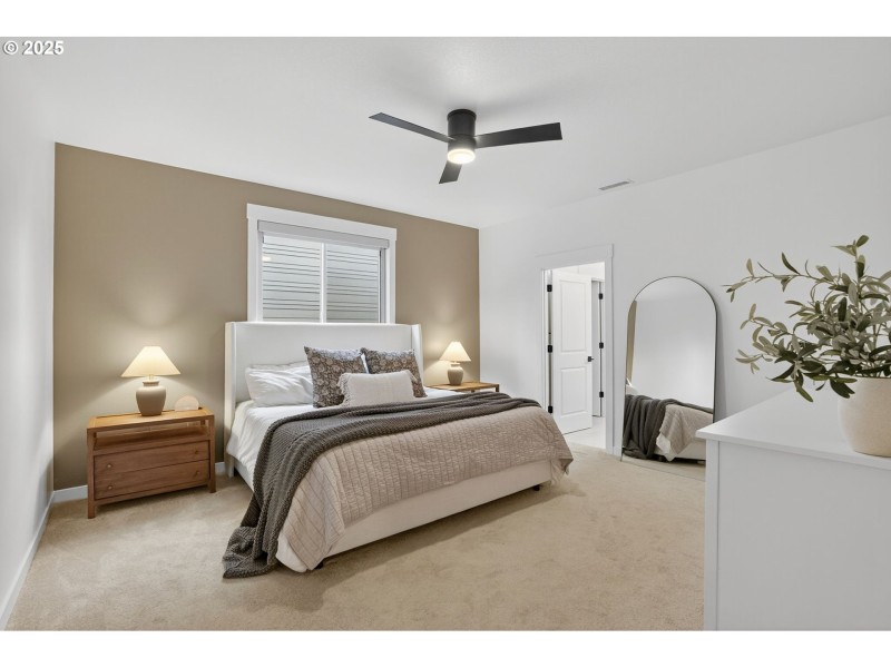 Bedroom, Primary
