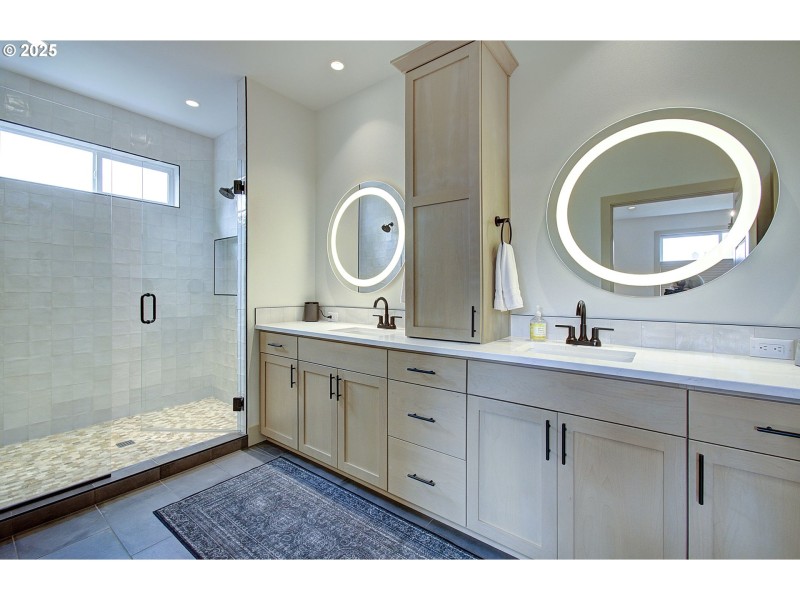 Owner's Suite Bathroom