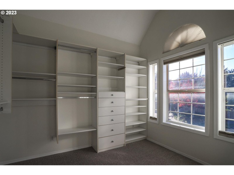 Bedroom, Primary