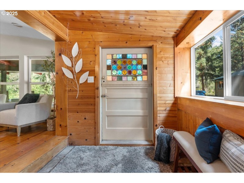 Entrance/Foyer