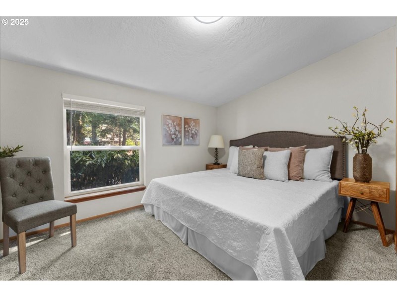 Bedroom, Primary