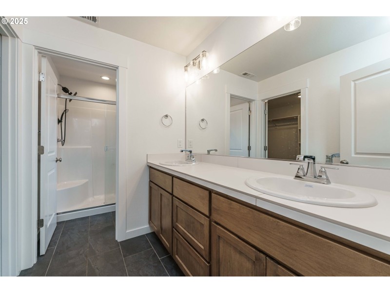 Owner's Suite Bathroom