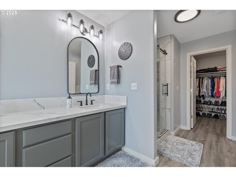 Bathroom, Attached