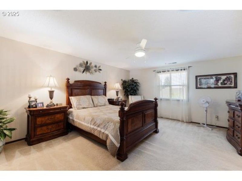 Bedroom, Owner's Suite