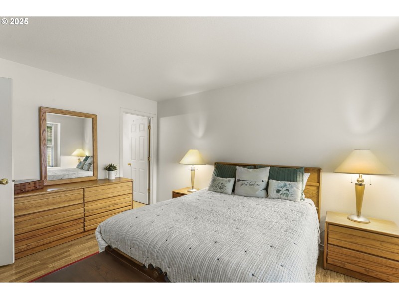 Bedroom, Primary