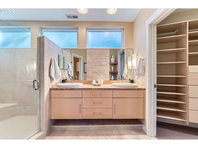 Bathroom, Attached