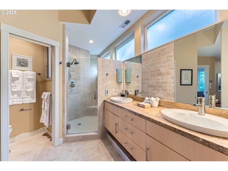 Bathroom, Attached
