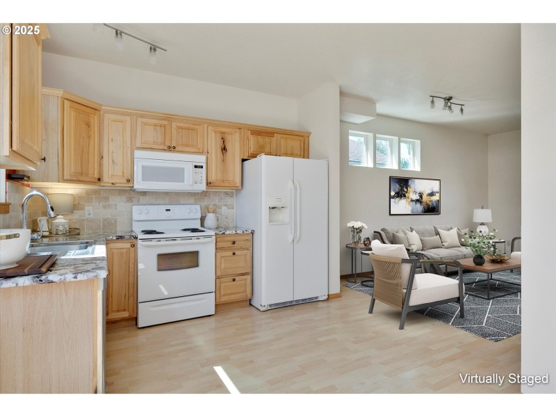 Kitchen/Living Room