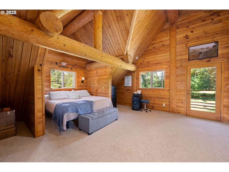 Bedroom, Primary