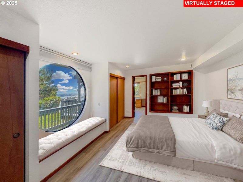 Bedroom, Primary