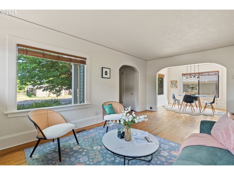 Living Room/Dining Room