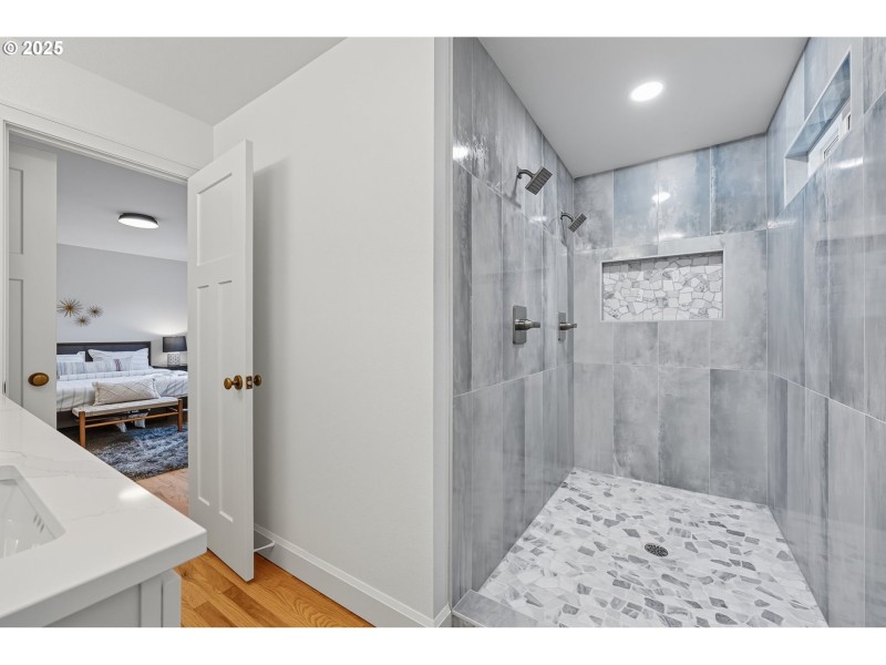 Owner's Suite Bathroom