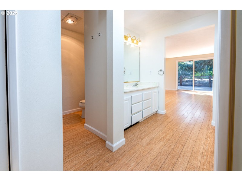 Owner's Suite Bathroom
