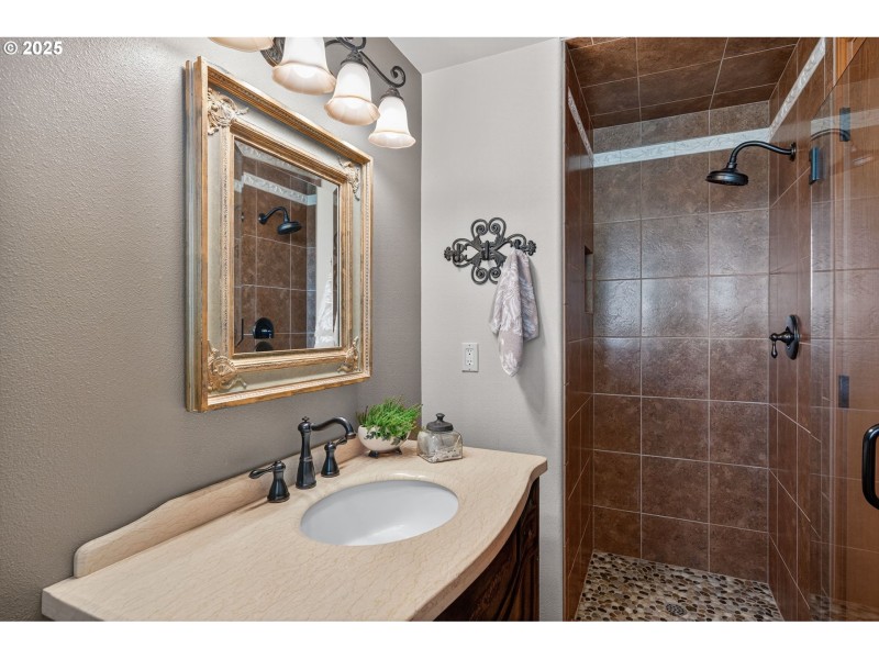 Bathroom, Attached