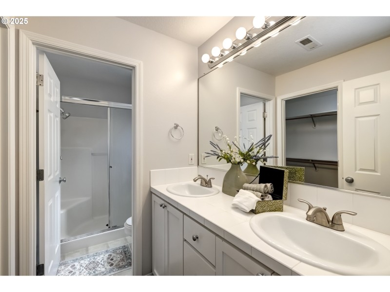 Bathroom, Attached