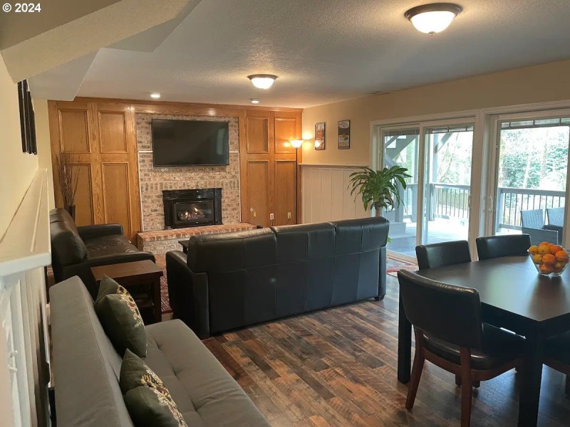 Guest Quarters