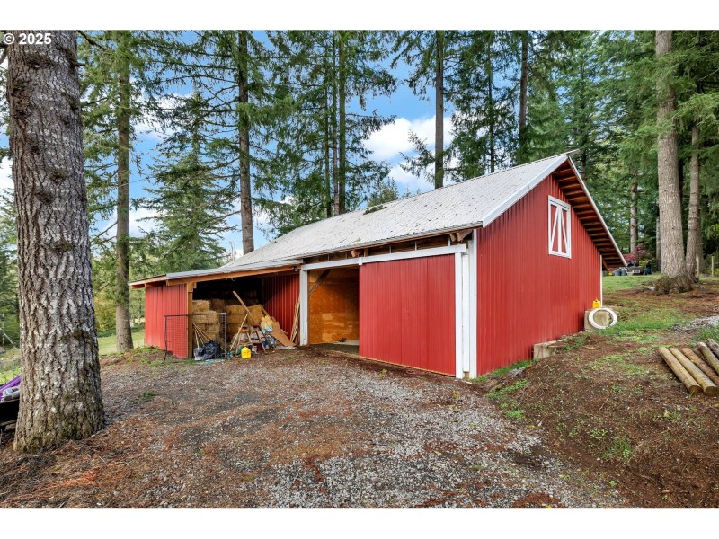 Barn