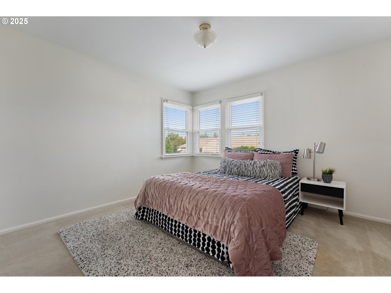 Bedroom, Primary