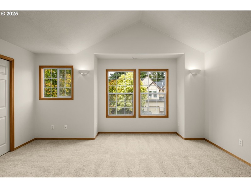 Bedroom, Primary