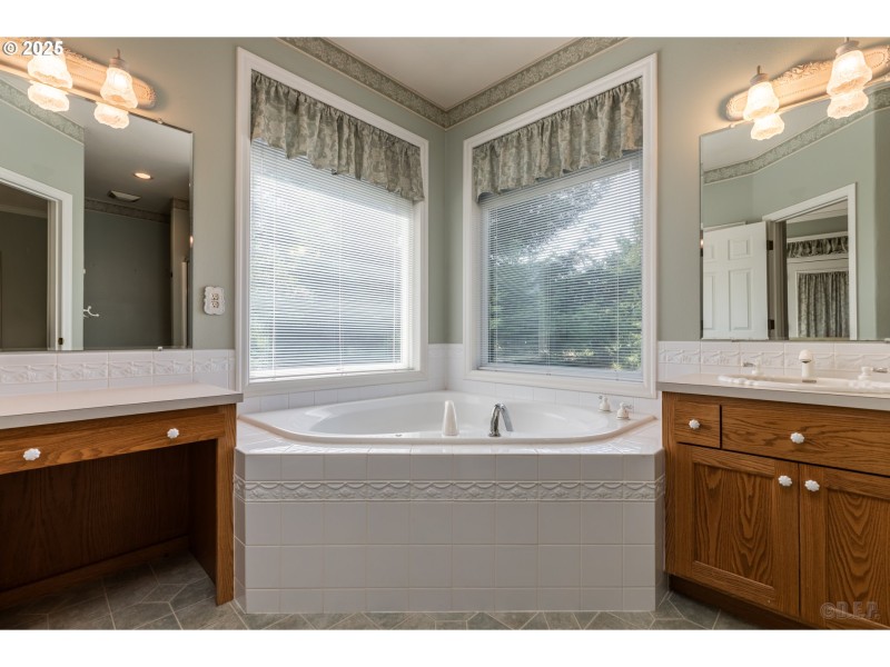 Bathroom, Attached